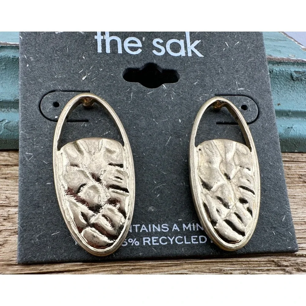 THE SAK Gold Textured Oval Stud Drop Earrings NWT Contains Recycled Materials - Picture 2 of 4